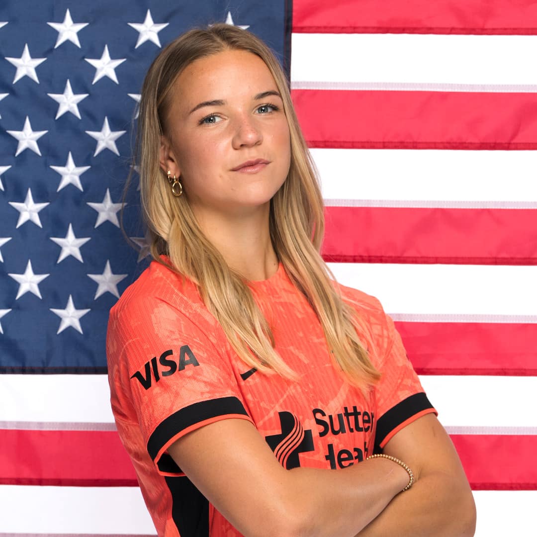 Claire Hutton, UWNT